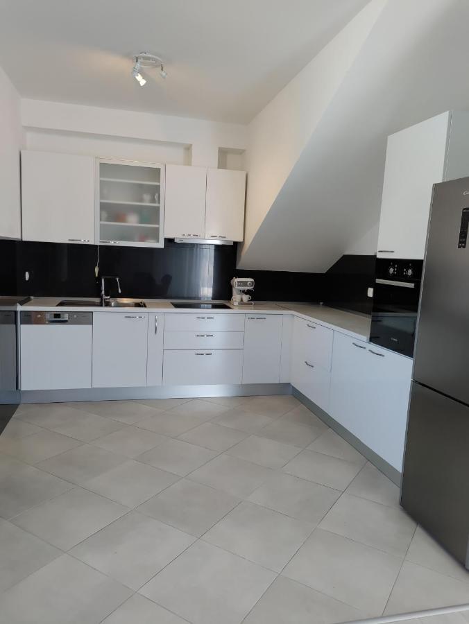 Magi House With Pool Apartment Podstrana Luaran gambar
