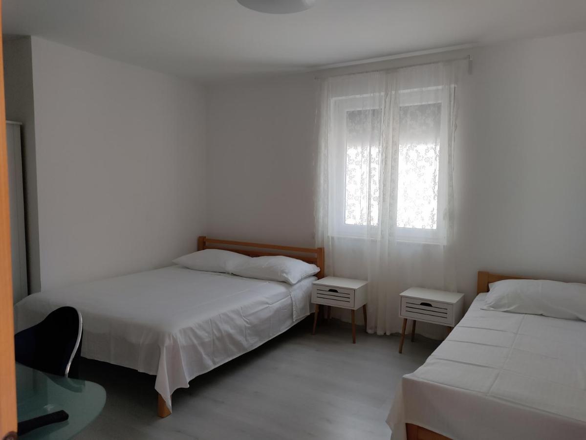 Magi House With Pool Apartment Podstrana Luaran gambar