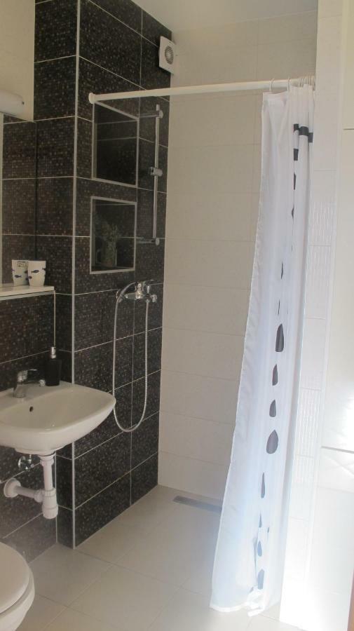 Magi House With Pool Apartment Podstrana Luaran gambar